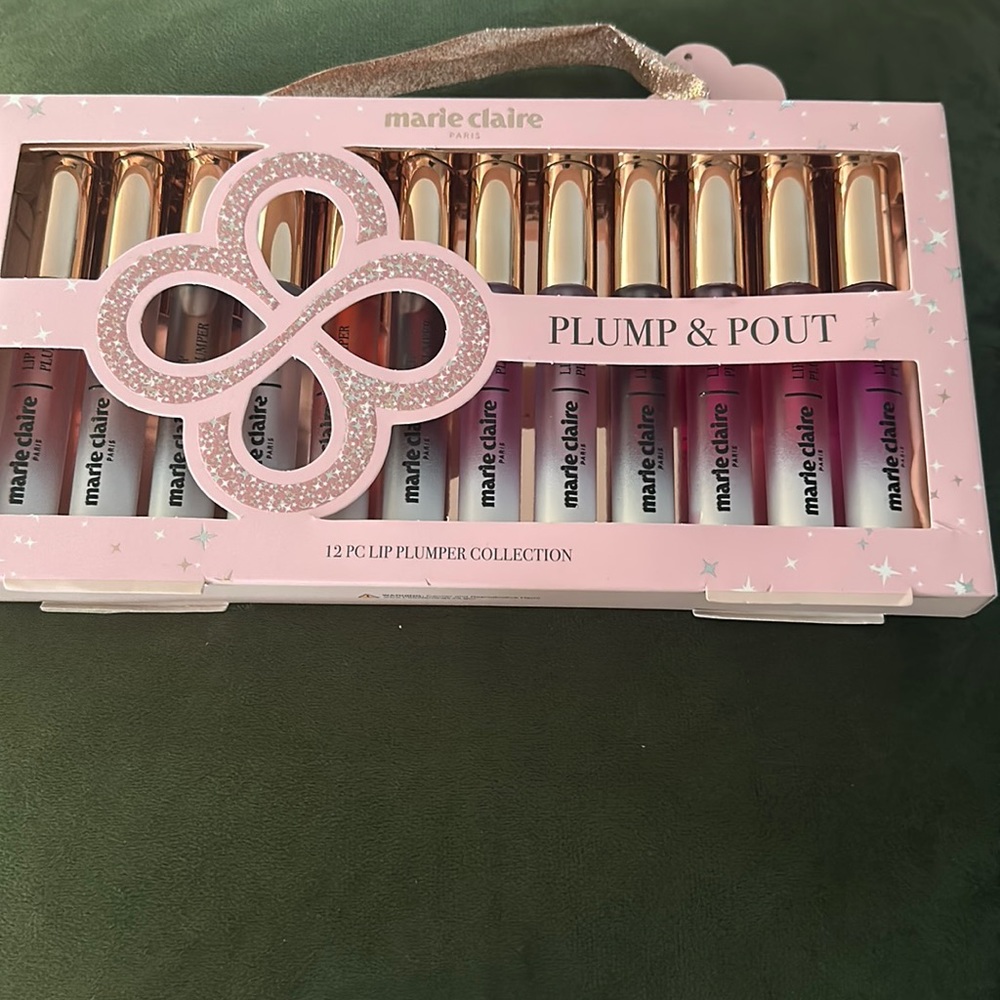 Marie Claire Paris Plump & Pout 12 Piece Lip Plumper Collection.